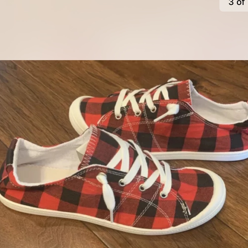 Buffalo Plaid Red & Black Sneakers 8.5 - Picture 3 of 4